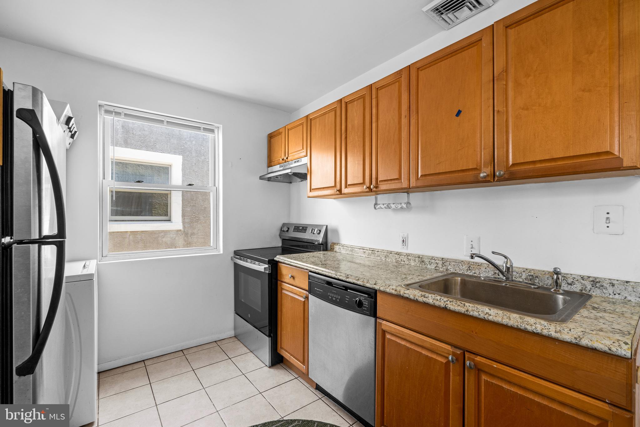 4617 Locust Street Philadelphia, PA 19139 - Photo 4 of 13