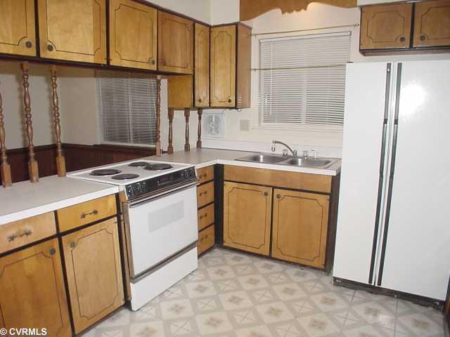 606 Tarpley Road Richmond, VA 23225 - Photo 3 of 10 Kitchen - Kitchen