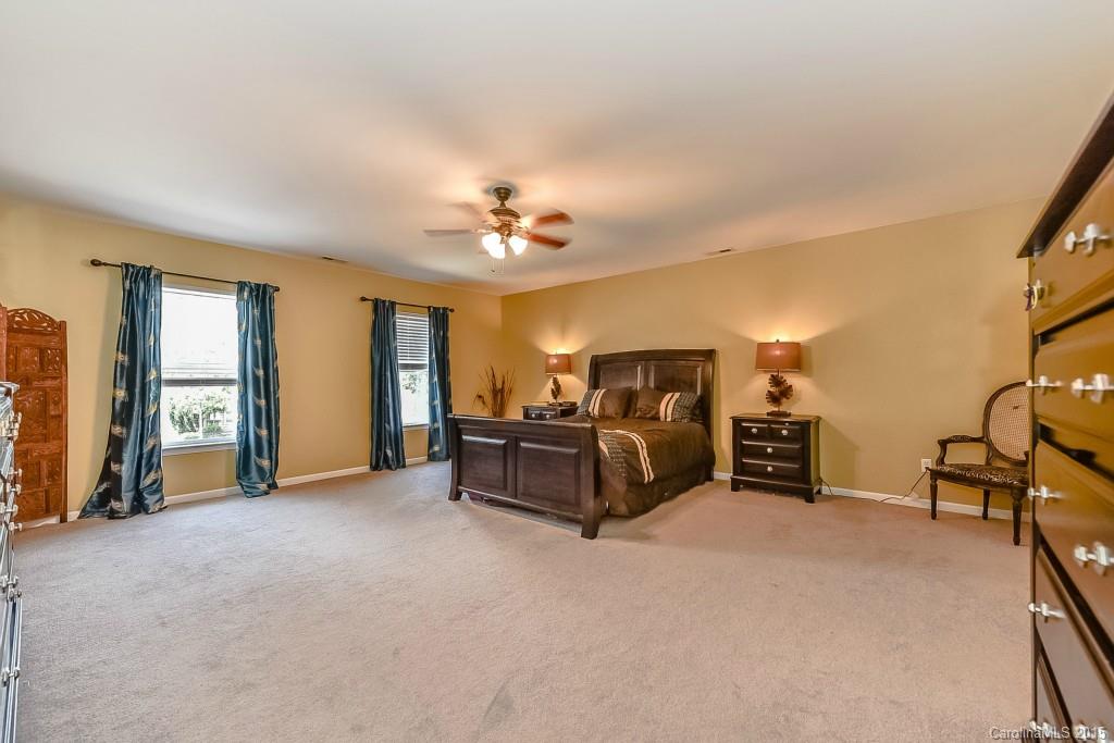 10929 Slalom Hill Road Charlotte, NC 28278 - Photo 14 of 24