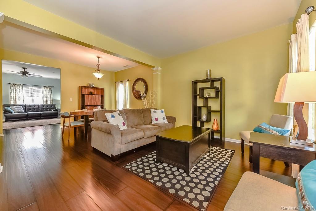 10929 Slalom Hill Road Charlotte, NC 28278 - Photo 3 of 24