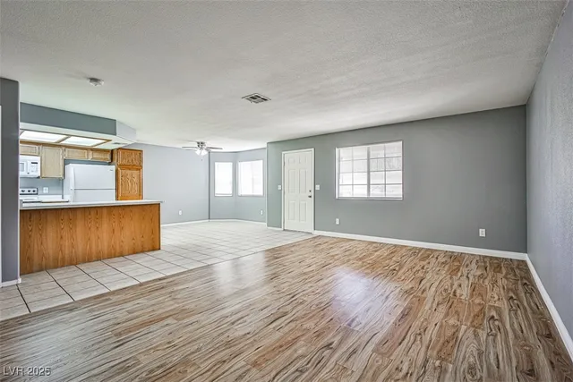 $1,390 | 8410 Eldora Avenue, Unit 1001, Las Vegas, NV 89117