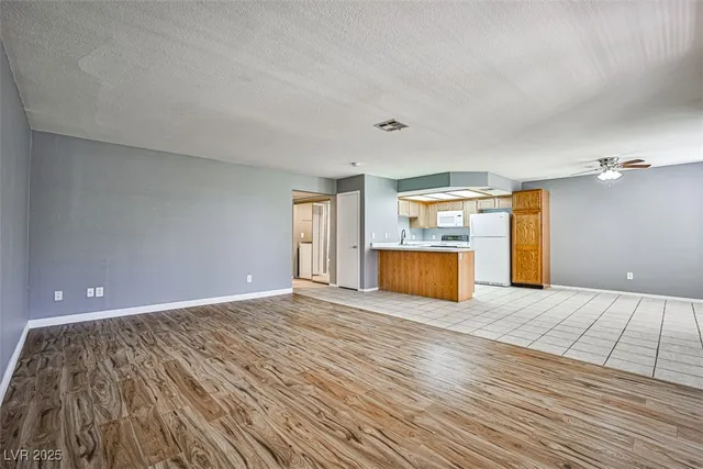 $1,390 | 8410 Eldora Avenue, Unit 1001, Las Vegas, NV 89117