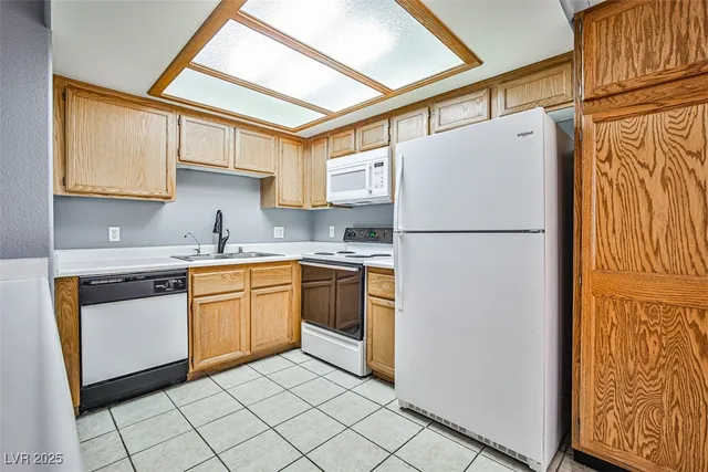 $1,390 | 8410 Eldora Avenue, Unit 1001, Las Vegas, NV 89117