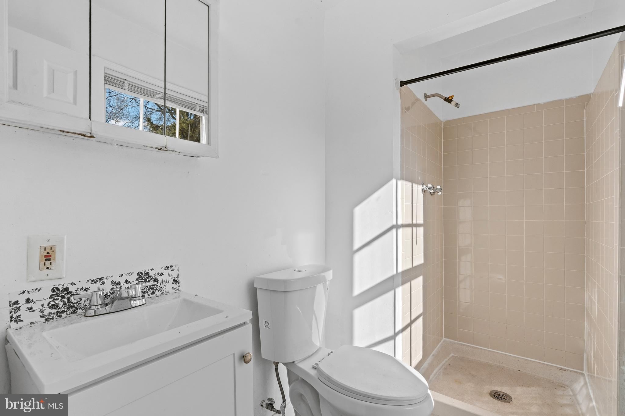 9715 Pickett Lane Manassas, VA 20110 - Photo 13 of 19