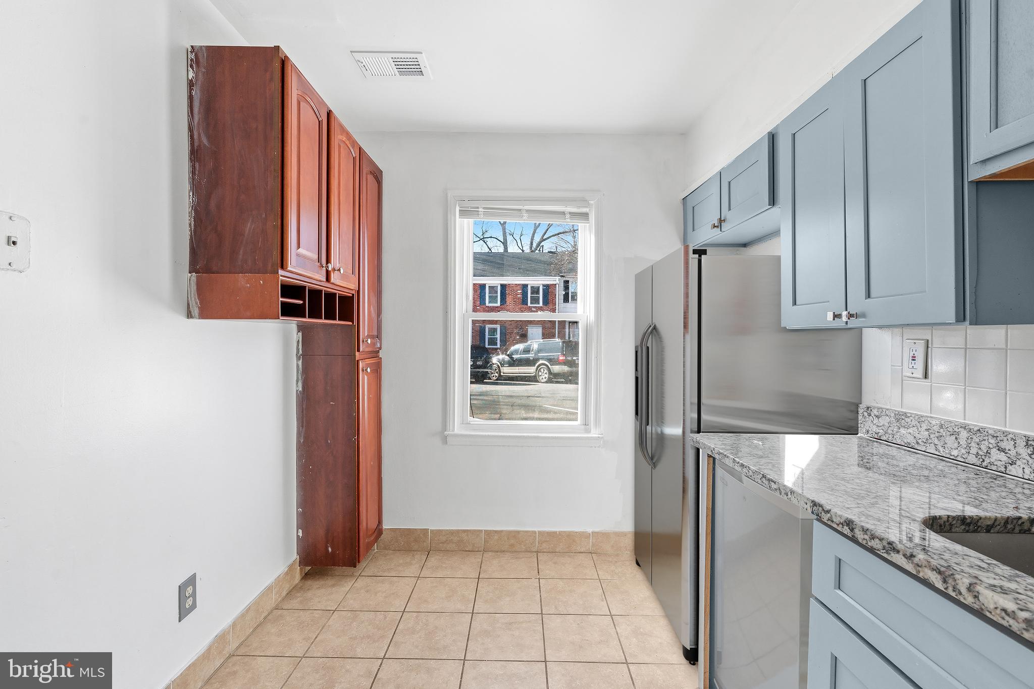 9715 Pickett Lane Manassas, VA 20110 - Photo 5 of 19