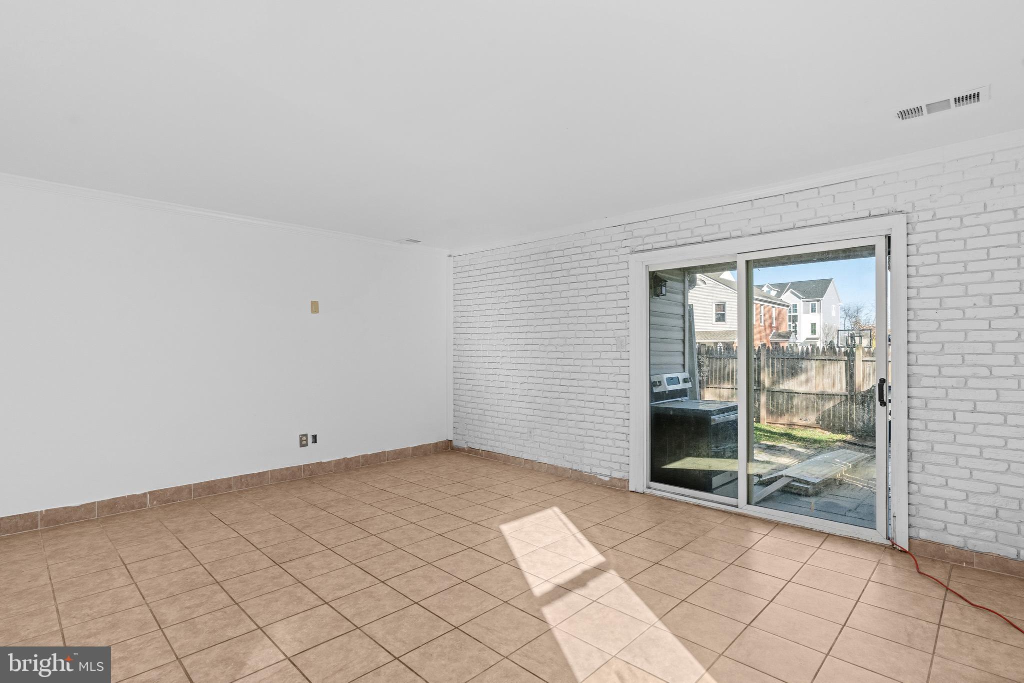 9715 Pickett Lane Manassas, VA 20110 - Photo 10 of 19