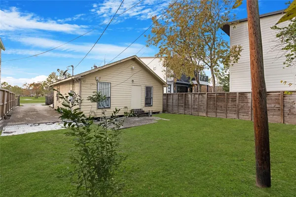 $360,000 | 1106 Northwood Street, Houston, TX 77009