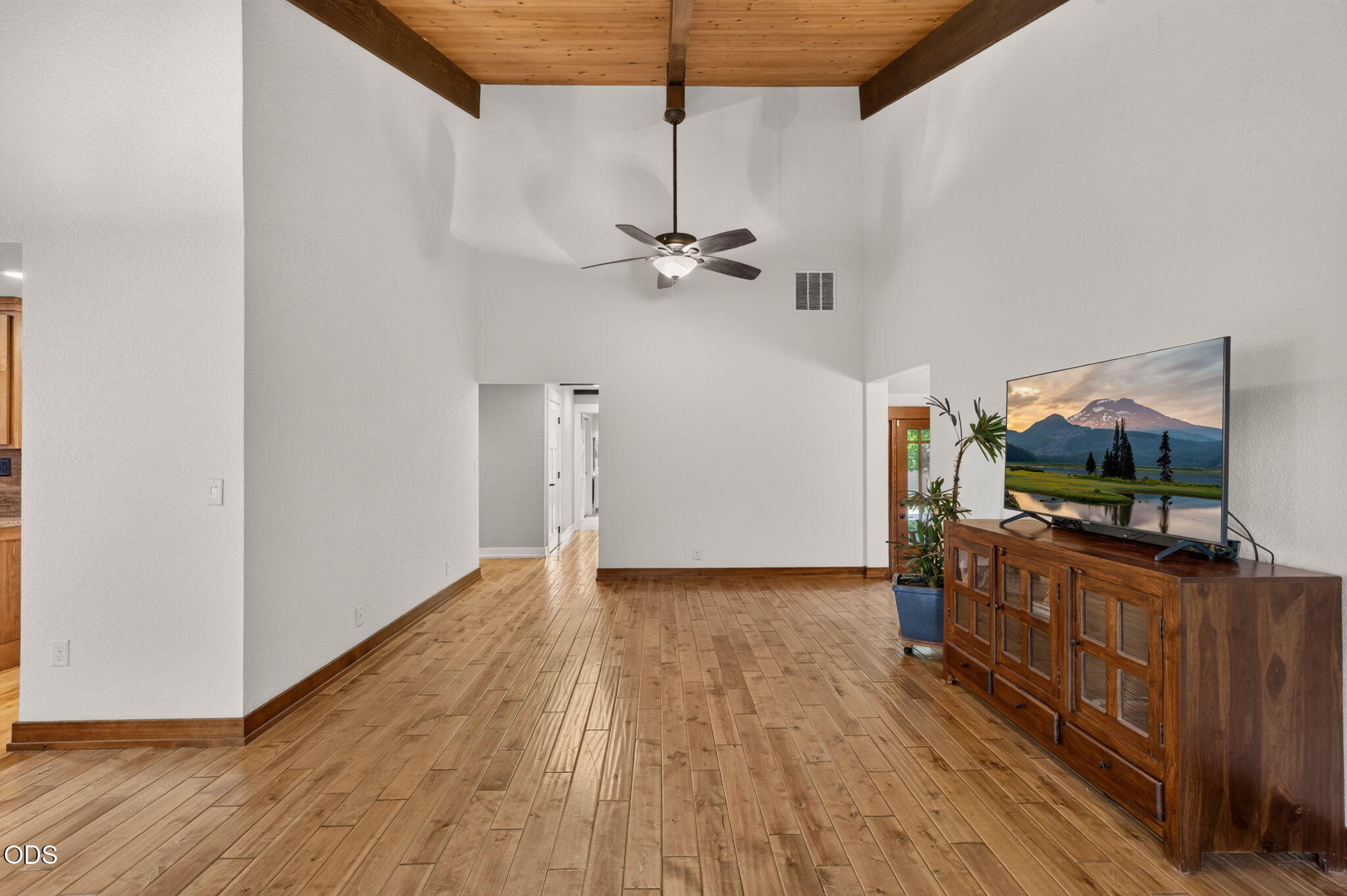 62968 Fresca Street Bend, OR 97703 - Photo 5 of 45