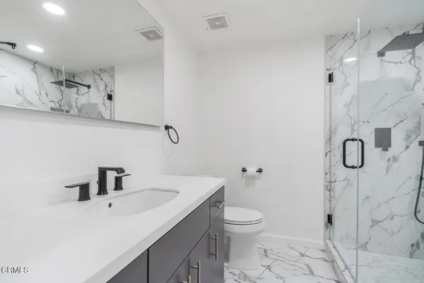 $670,000 | 4949 Nautilus Street, Unit B, Oxnard, CA 93035