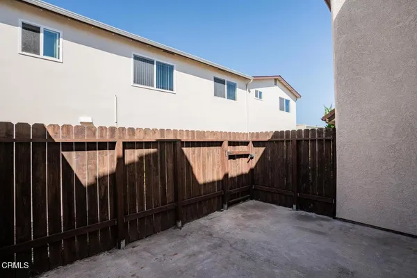 $670,000 | 4949 Nautilus Street, Unit B, Oxnard, CA 93035