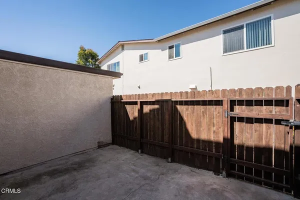 $670,000 | 4949 Nautilus Street, Unit B, Oxnard, CA 93035