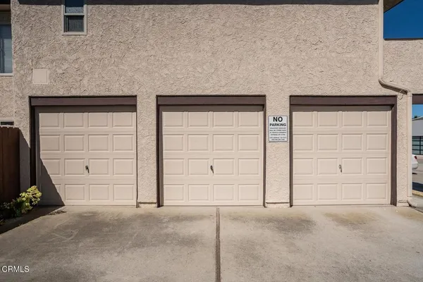 $670,000 | 4949 Nautilus Street, Unit B, Oxnard, CA 93035