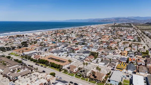 $670,000 | 4949 Nautilus Street, Unit B, Oxnard, CA 93035