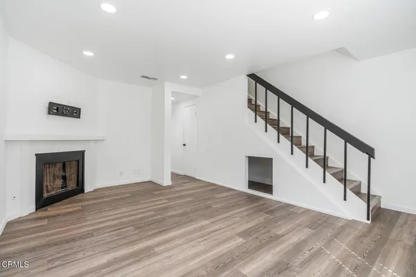 $670,000 | 4949 Nautilus Street, Unit B, Oxnard, CA 93035