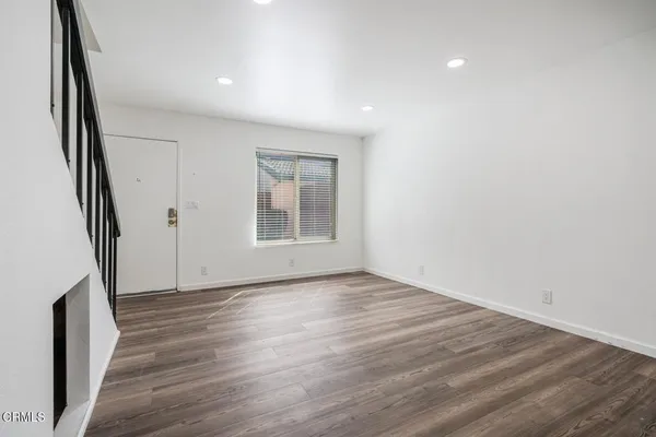 $670,000 | 4949 Nautilus Street, Unit B, Oxnard, CA 93035