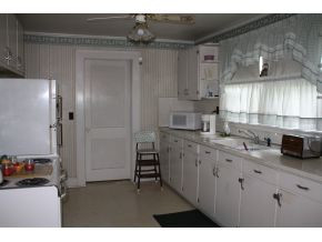 107 Morton Road Hampton, TN 37658 - Photo 4 of 9 Photo 4