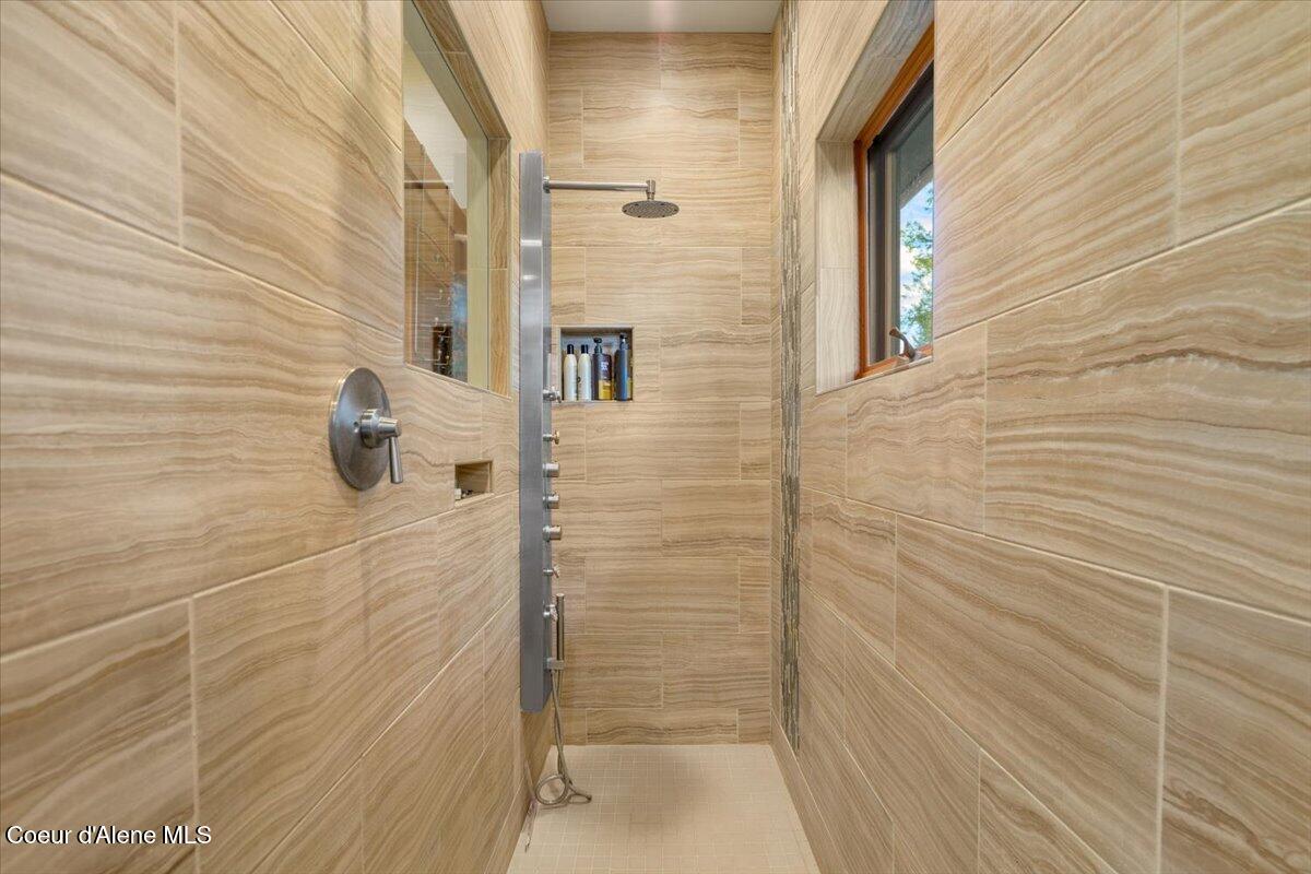 19712 North Cottagewood Lane Rathdrum, ID 83858 - Photo 34 of 41 69-Primary Bathroom