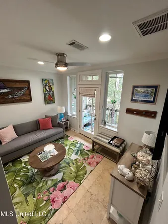 $299,900 | 922 Porter Avenue, Unit 206, Ocean Springs, MS 39564