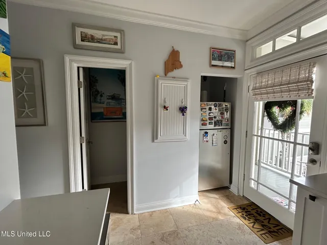 $299,900 | 922 Porter Avenue, Unit 206, Ocean Springs, MS 39564