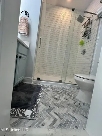 $299,900 | 922 Porter Avenue, Unit 206, Ocean Springs, MS 39564