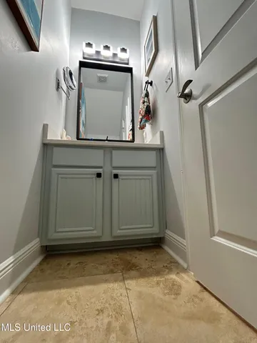 $299,900 | 922 Porter Avenue, Unit 206, Ocean Springs, MS 39564