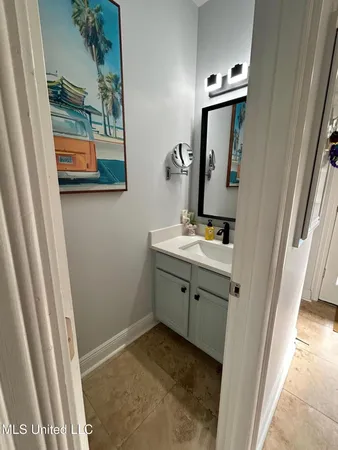 $299,900 | 922 Porter Avenue, Unit 206, Ocean Springs, MS 39564