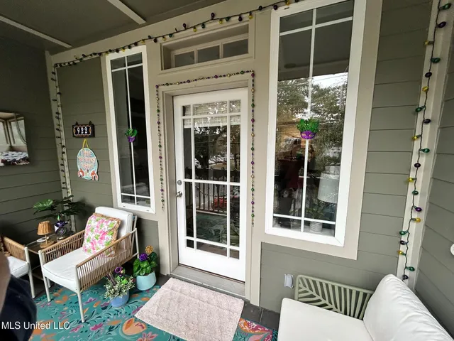 $299,900 | 922 Porter Avenue, Unit 206, Ocean Springs, MS 39564