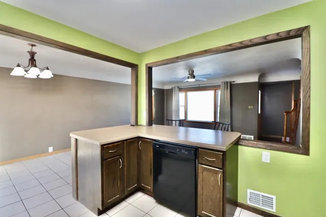 $209,900 | 1020 Beloit Avenue, Janesville, WI 53546