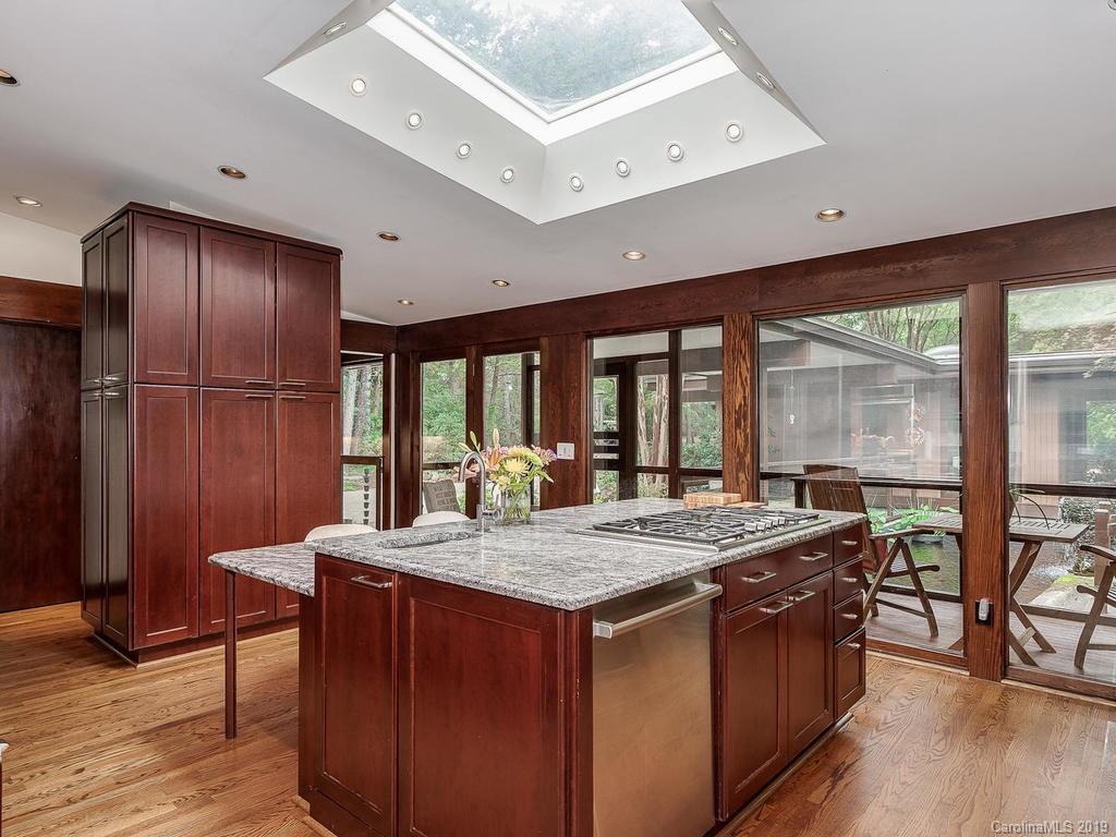 7542 Valleybrook Road Charlotte, NC 28270 - Photo 11 of 48 Gallery Image 11