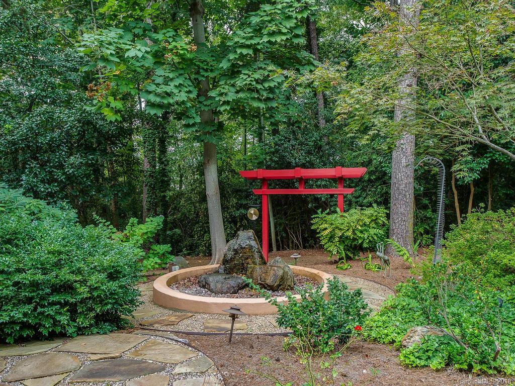 7542 Valleybrook Road Charlotte, NC 28270 - Photo 6 of 48 Gallery Image 6