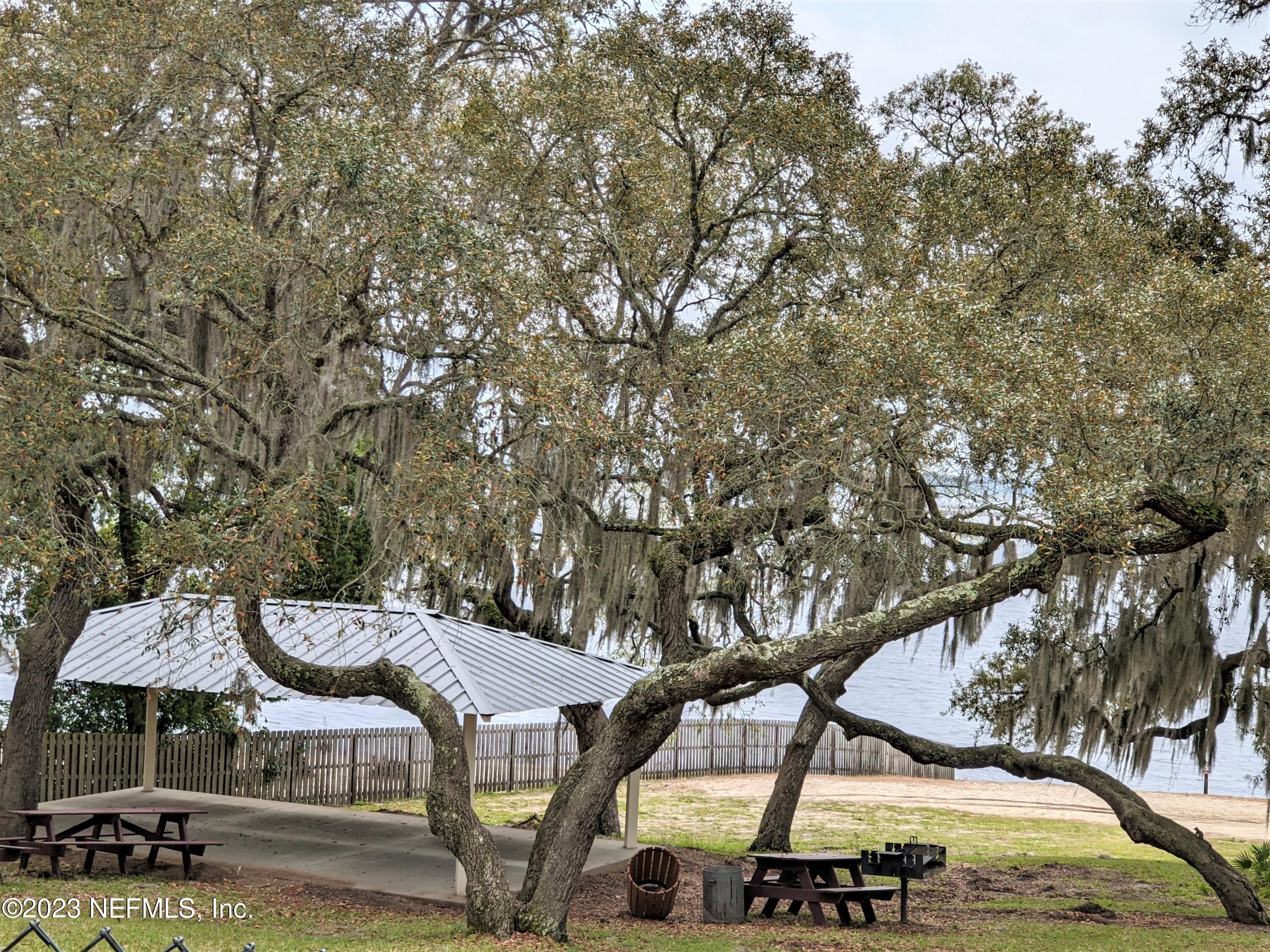 4436 Lori Loop Road Keystone Heights, FL 32656 - Photo 6 of 12 a front view of a house with garden