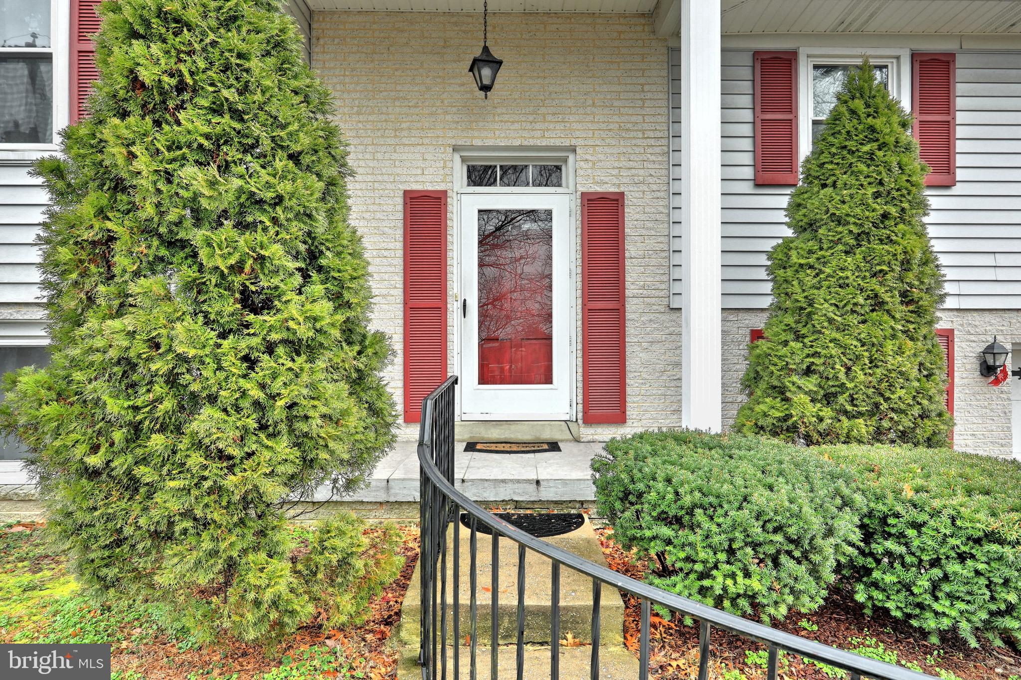 596 Norman Road York, PA 17406 - Photo 5 of 30 Gallery Image 5