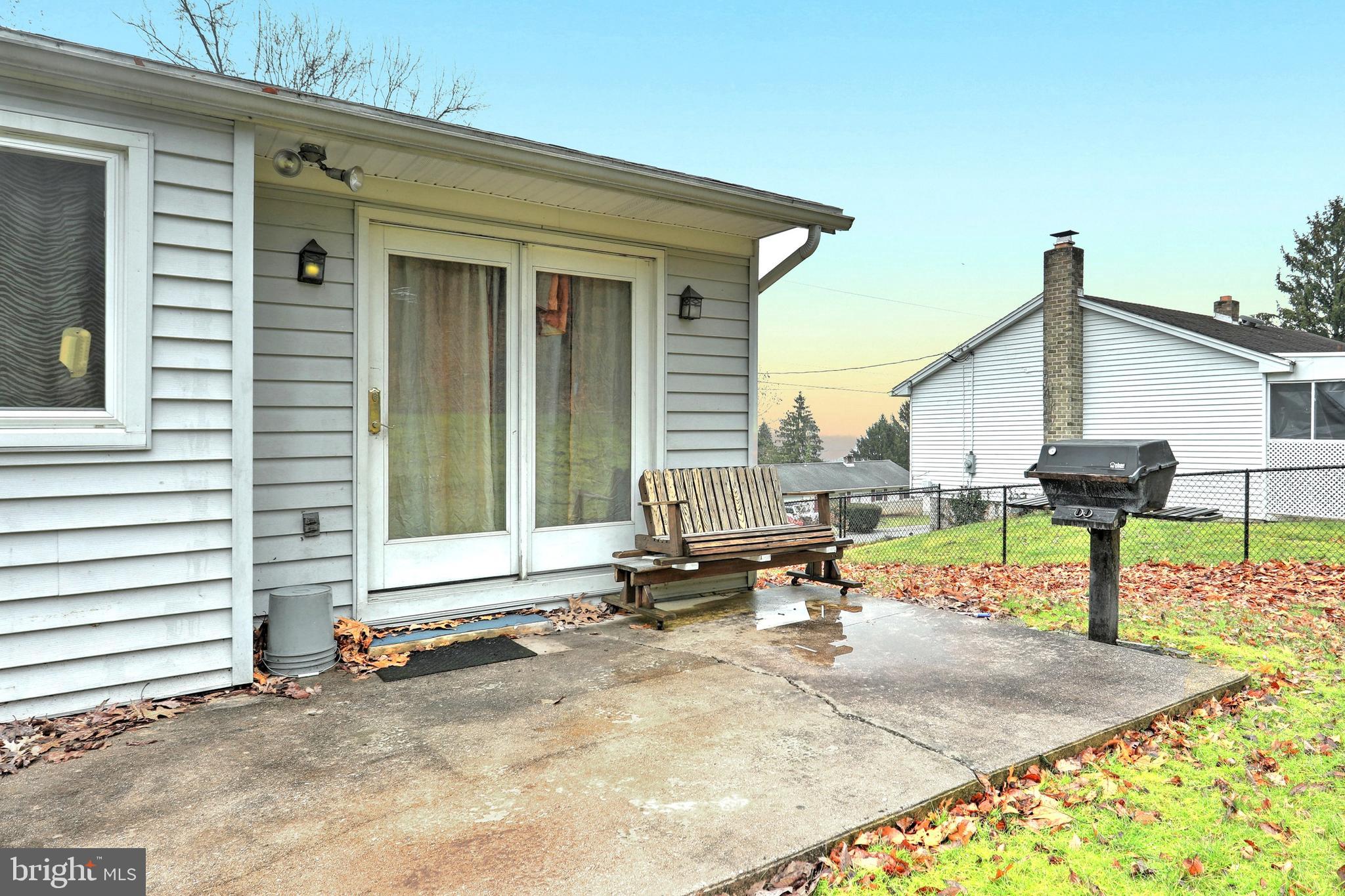 596 Norman Road York, PA 17406 - Photo 7 of 30 Gallery Image 7