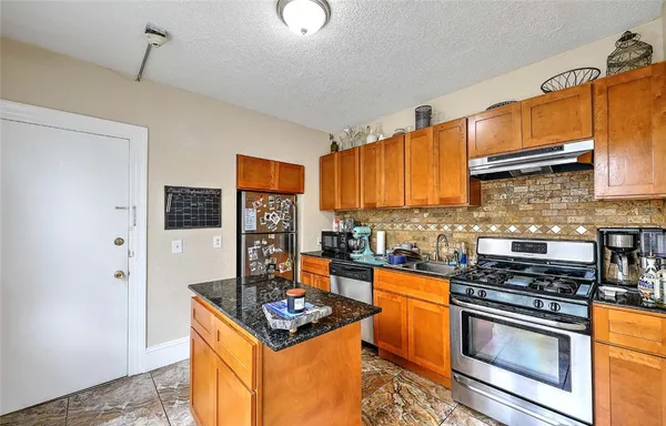 $2,975,000 | 134 Irving Avenue, Providence, RI 02906