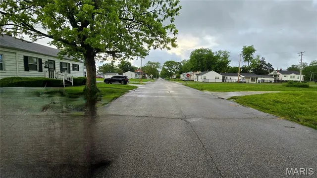 $5,000 | 659 North 70th Street, East St. Louis, IL 62203