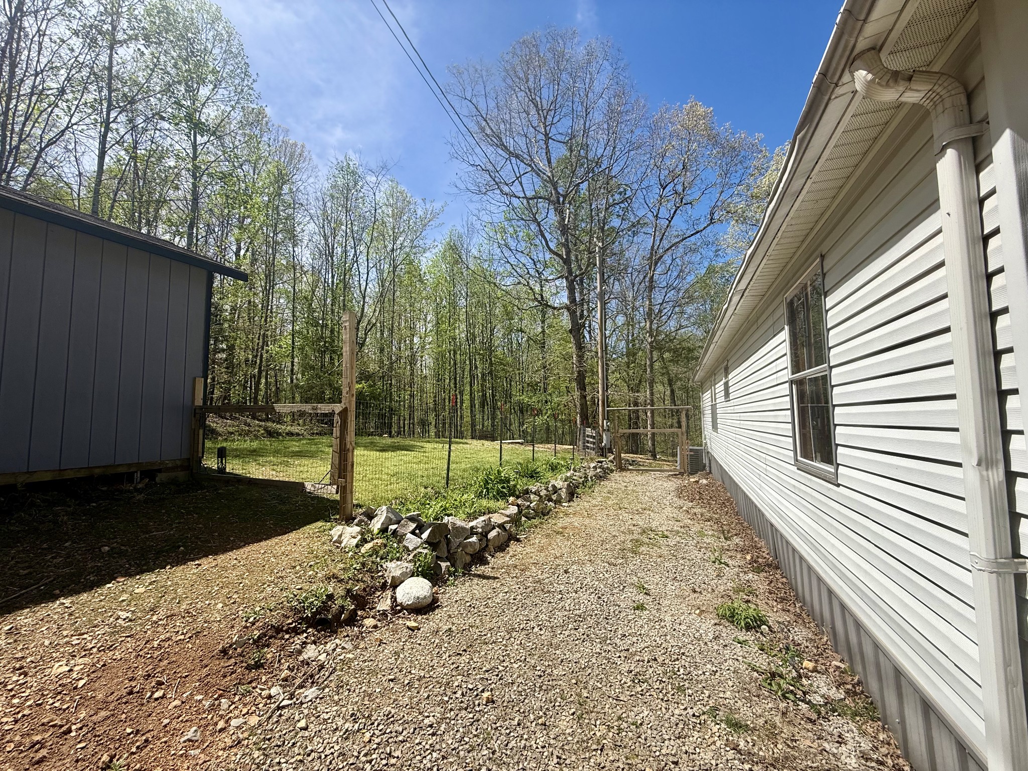 119 West Richview Road Cumberland City, TN 37050 - Photo 5 of 50
