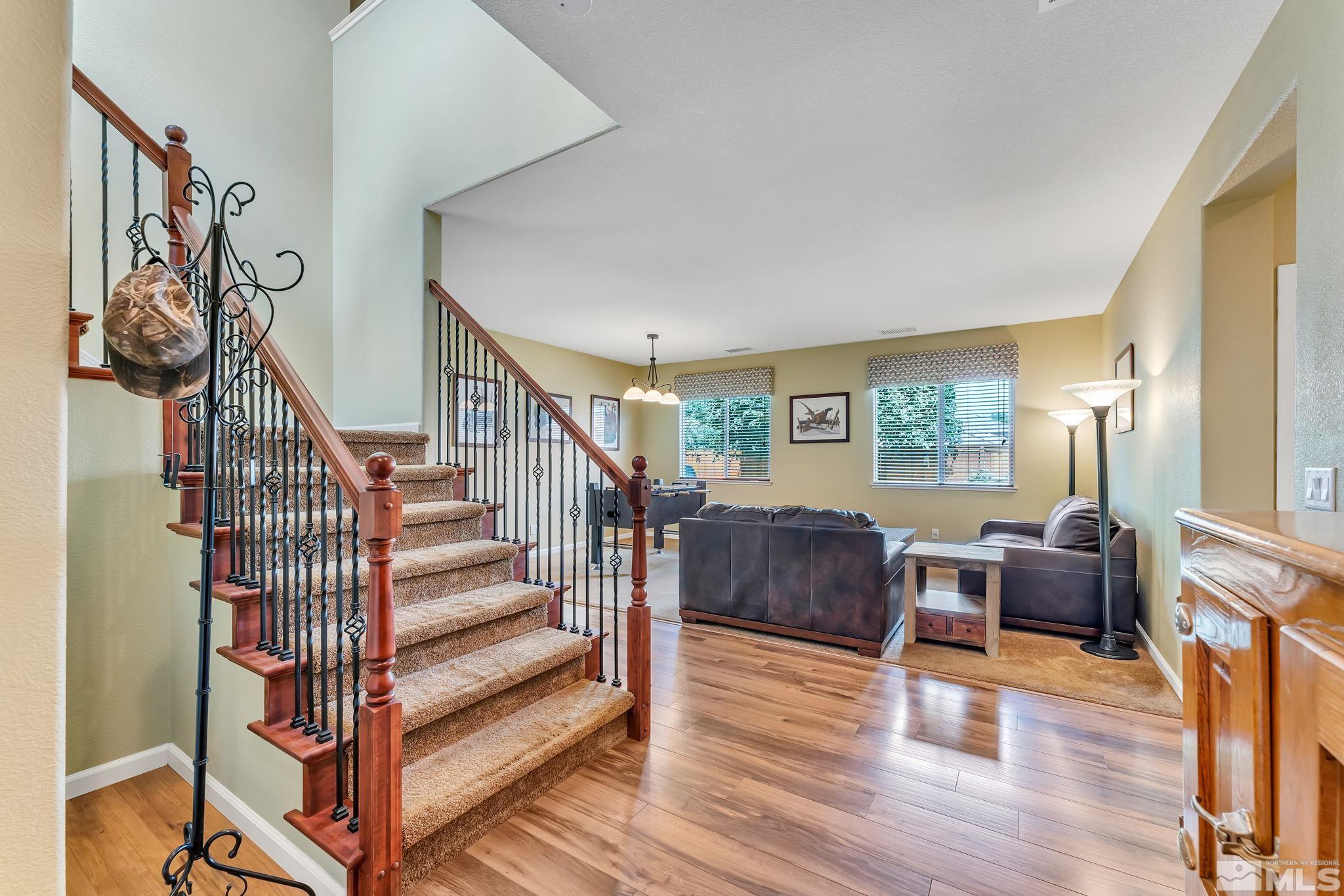 405 Luciana Drive Reno, NV 89521 - Photo 6 of 37 Photo 6