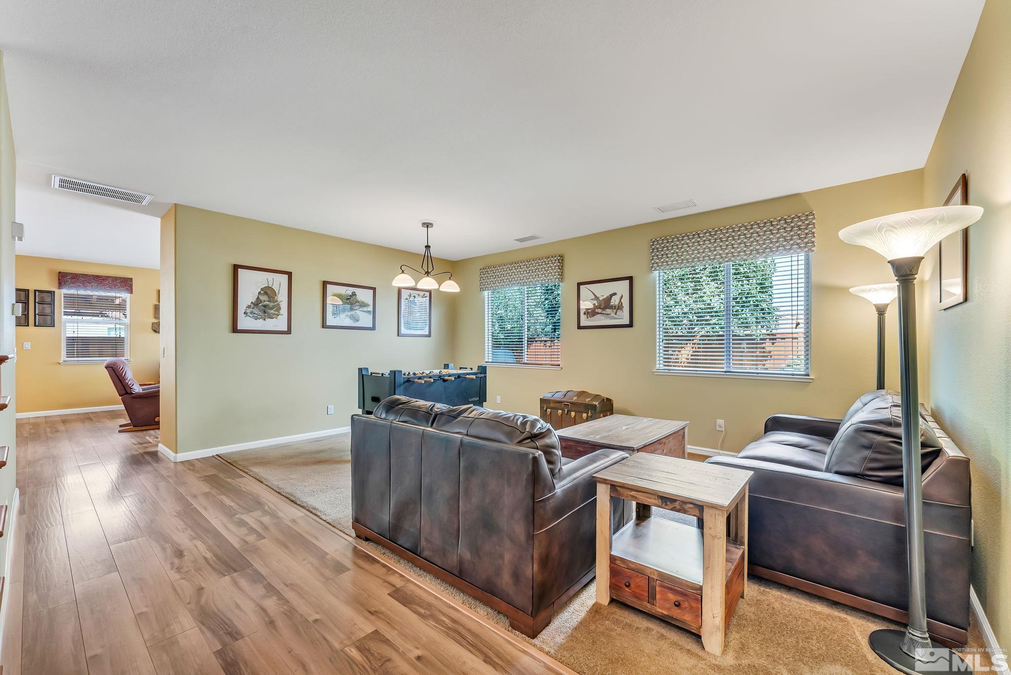 405 Luciana Drive Reno, NV 89521 - Photo 7 of 37 Photo 7