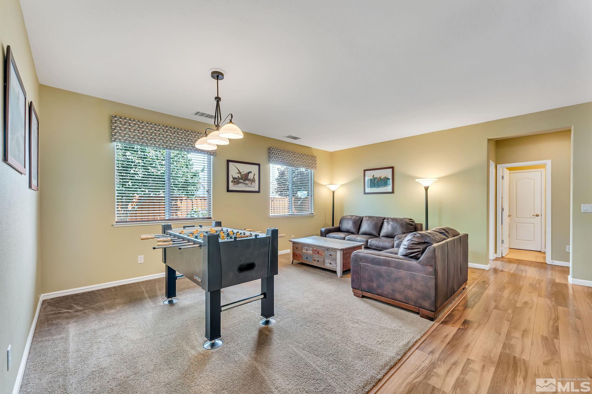 405 Luciana Drive Reno, NV 89521 - Photo 8 of 37 Photo 8