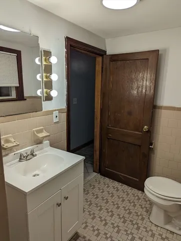 $1,500 | 25 Morgan Avenue, Unit R, North Providence, RI 02911