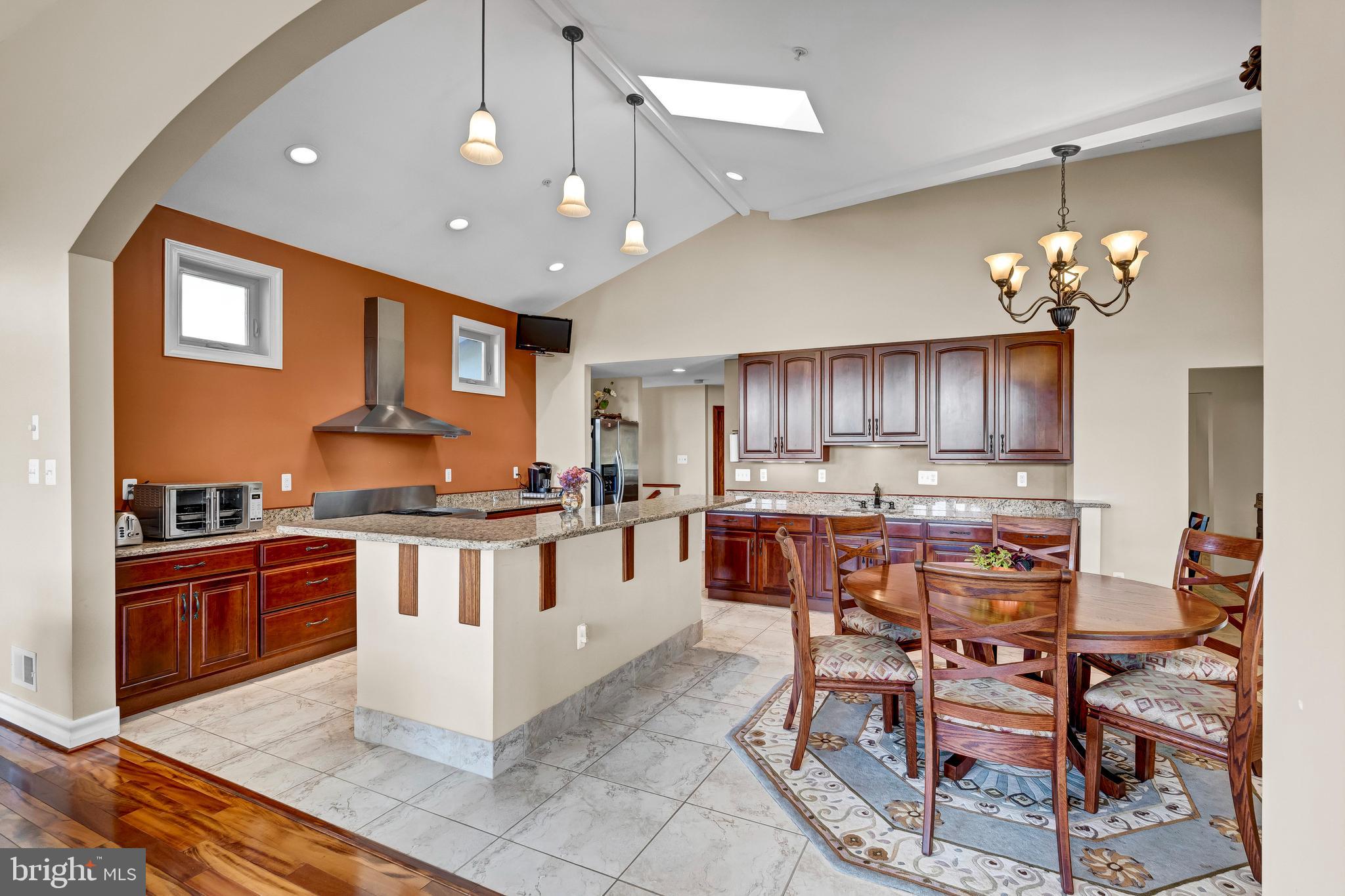 5338 Hines Road Frederick, MD 21704 - Photo 10 of 34 Kitchen with gas stove