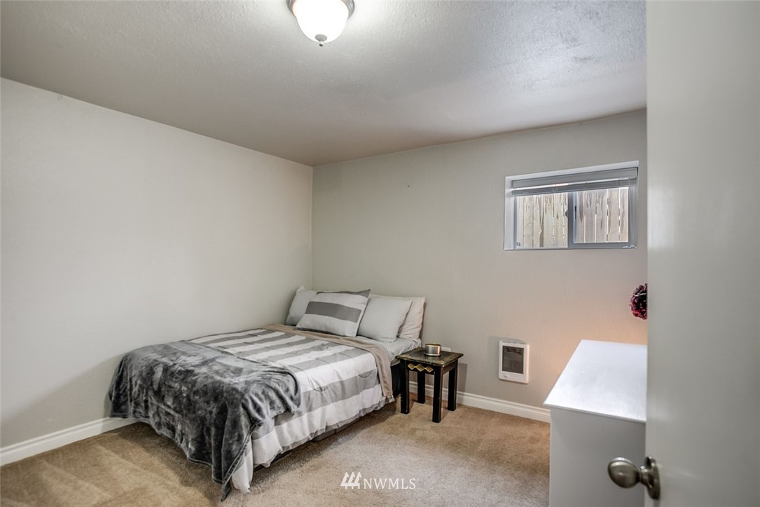 7335 Dumar Way Southwest Seattle, WA 98106 - Photo 20 of 25 Gallery Image 20