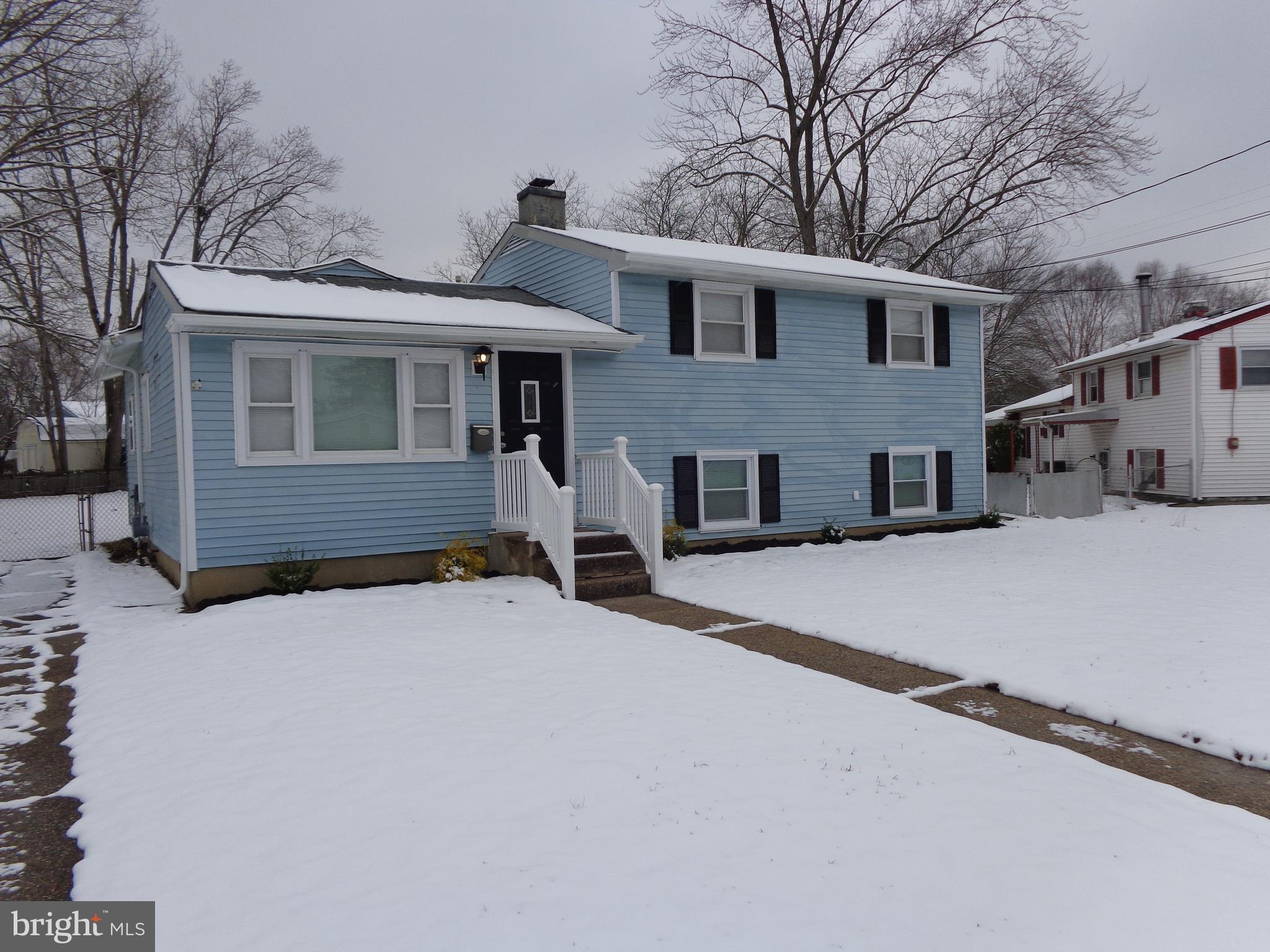 1042 Crest Road Pine Hill, NJ 08021 - Photo 2 of 25