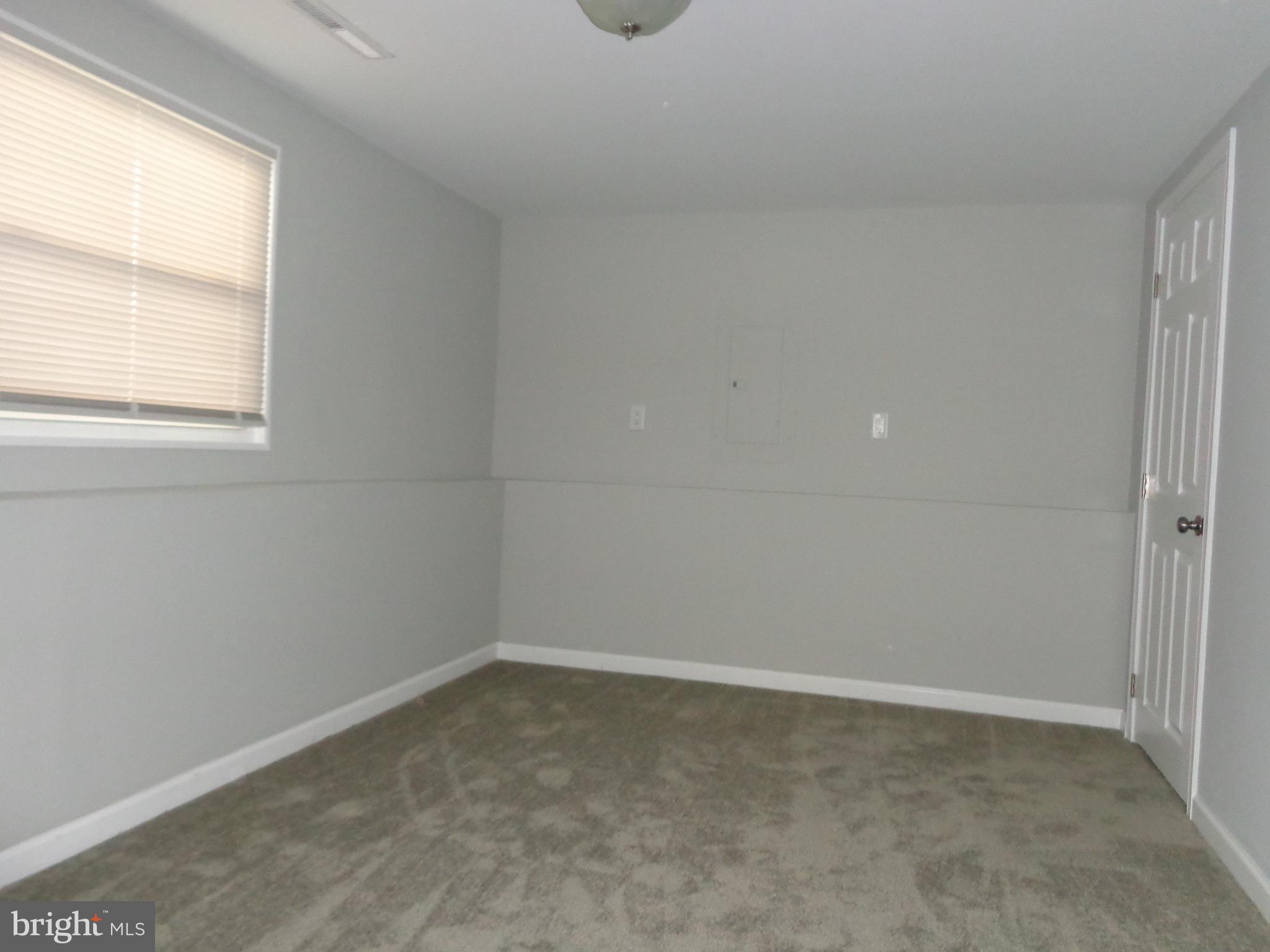 1042 Crest Road Pine Hill, NJ 08021 - Photo 12 of 25