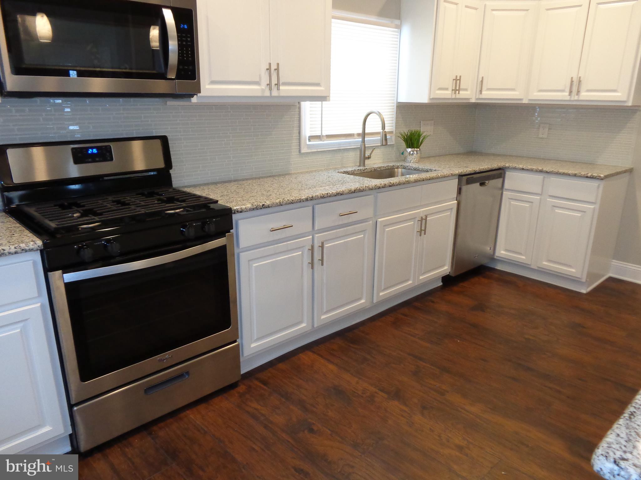 1042 Crest Road Pine Hill, NJ 08021 - Photo 8 of 25