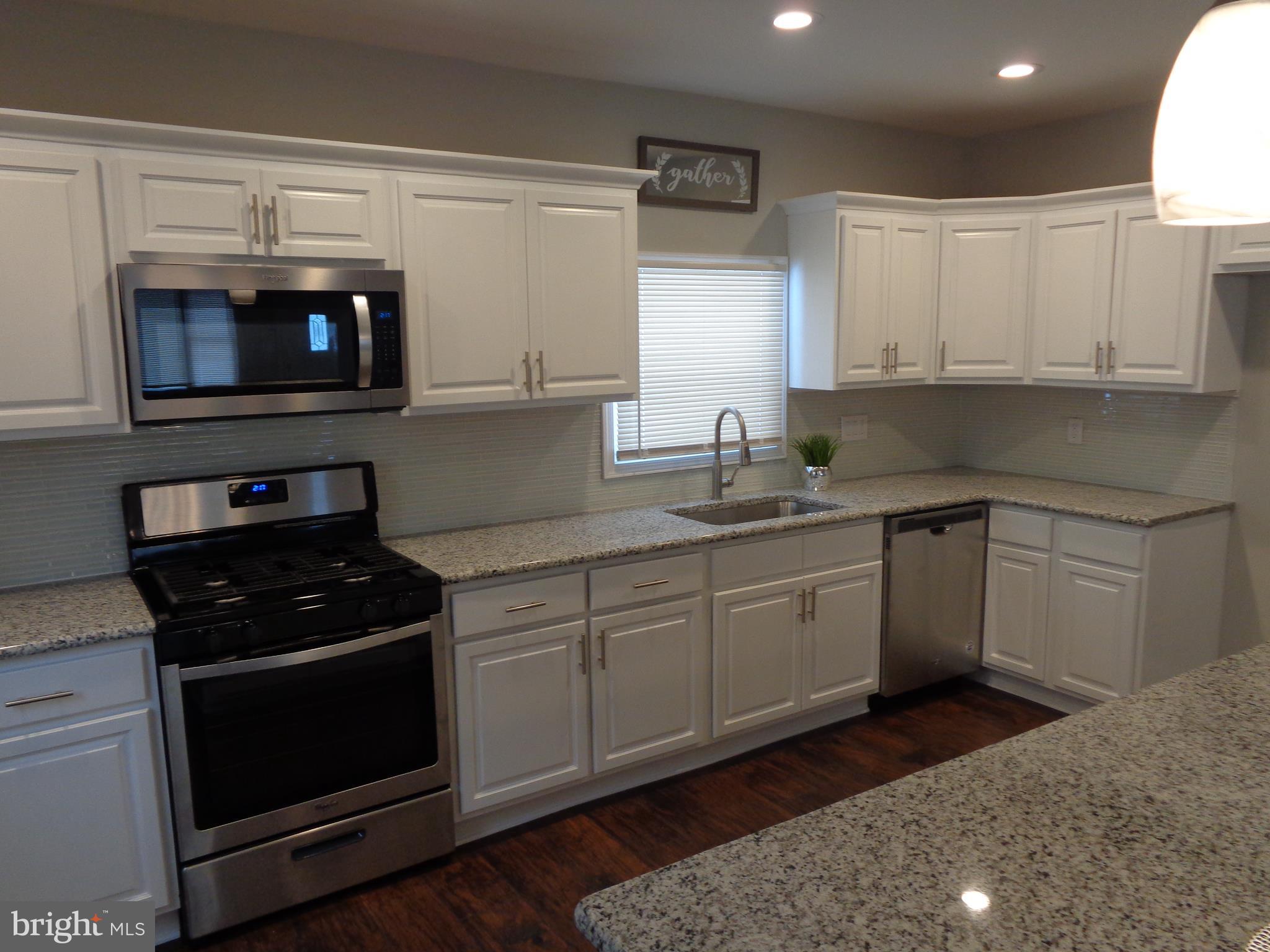 1042 Crest Road Pine Hill, NJ 08021 - Photo 9 of 25