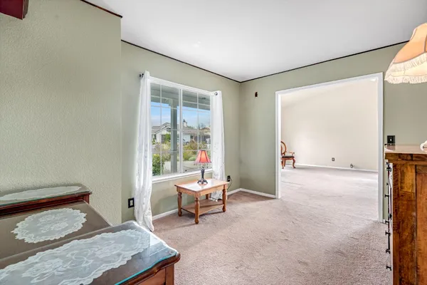 $455,000 | 2746 Beverly Avenue, Clovis, CA 93611