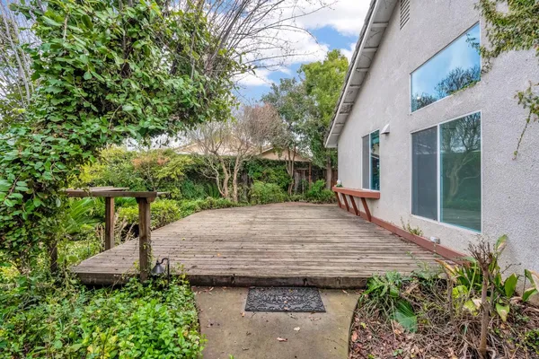 $455,000 | 2746 Beverly Avenue, Clovis, CA 93611