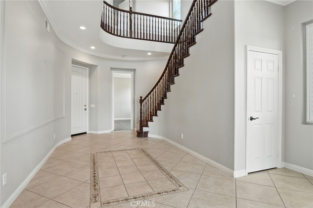 18338 Lakepointe Drive Riverside, CA 92503 - Photo 5 of 40 a view of entryway with livingroom