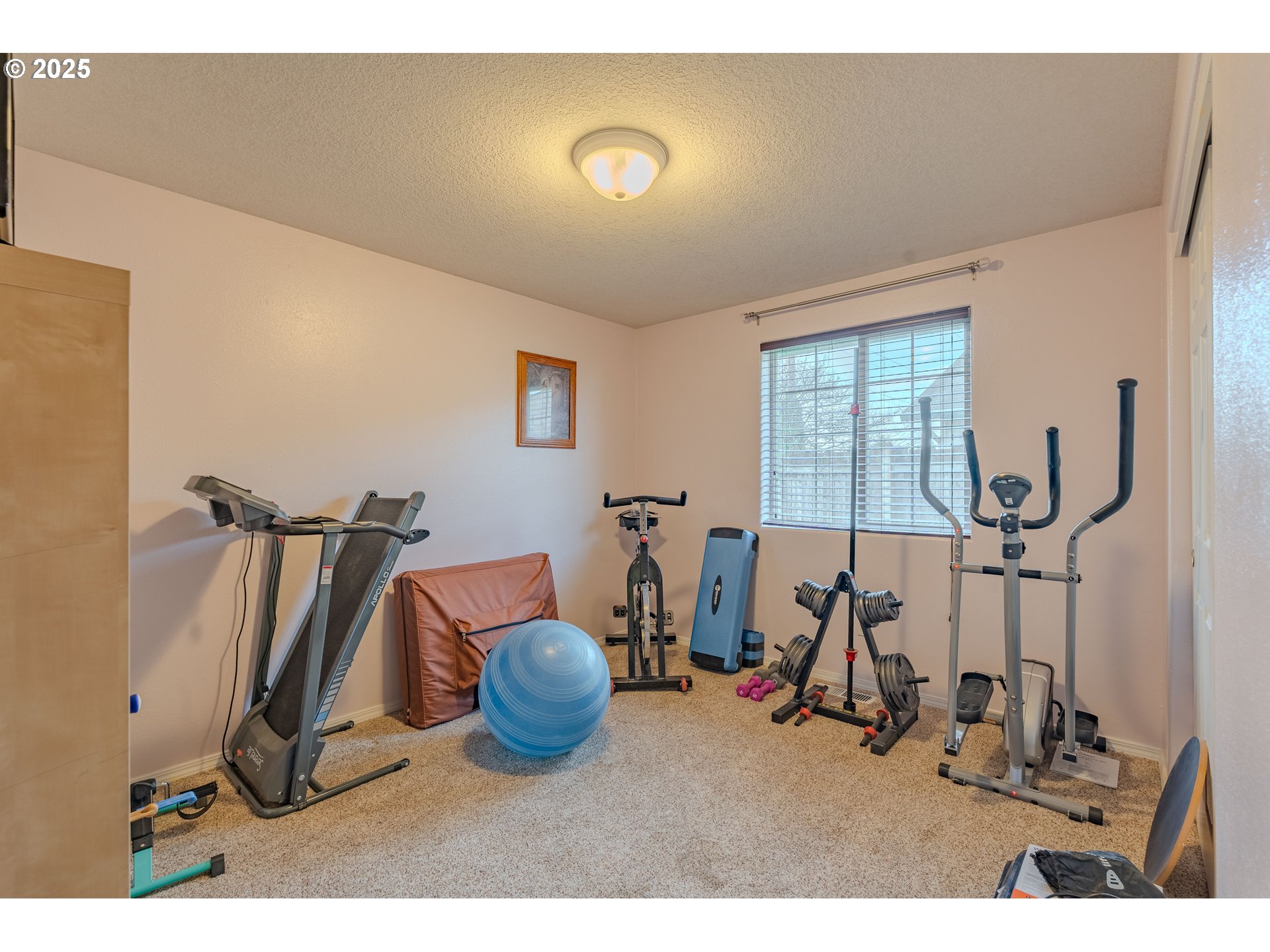 13307 Northeast 77th Street Vancouver, WA 98682 - Photo 23 of 33 a view of a room with gym equipment